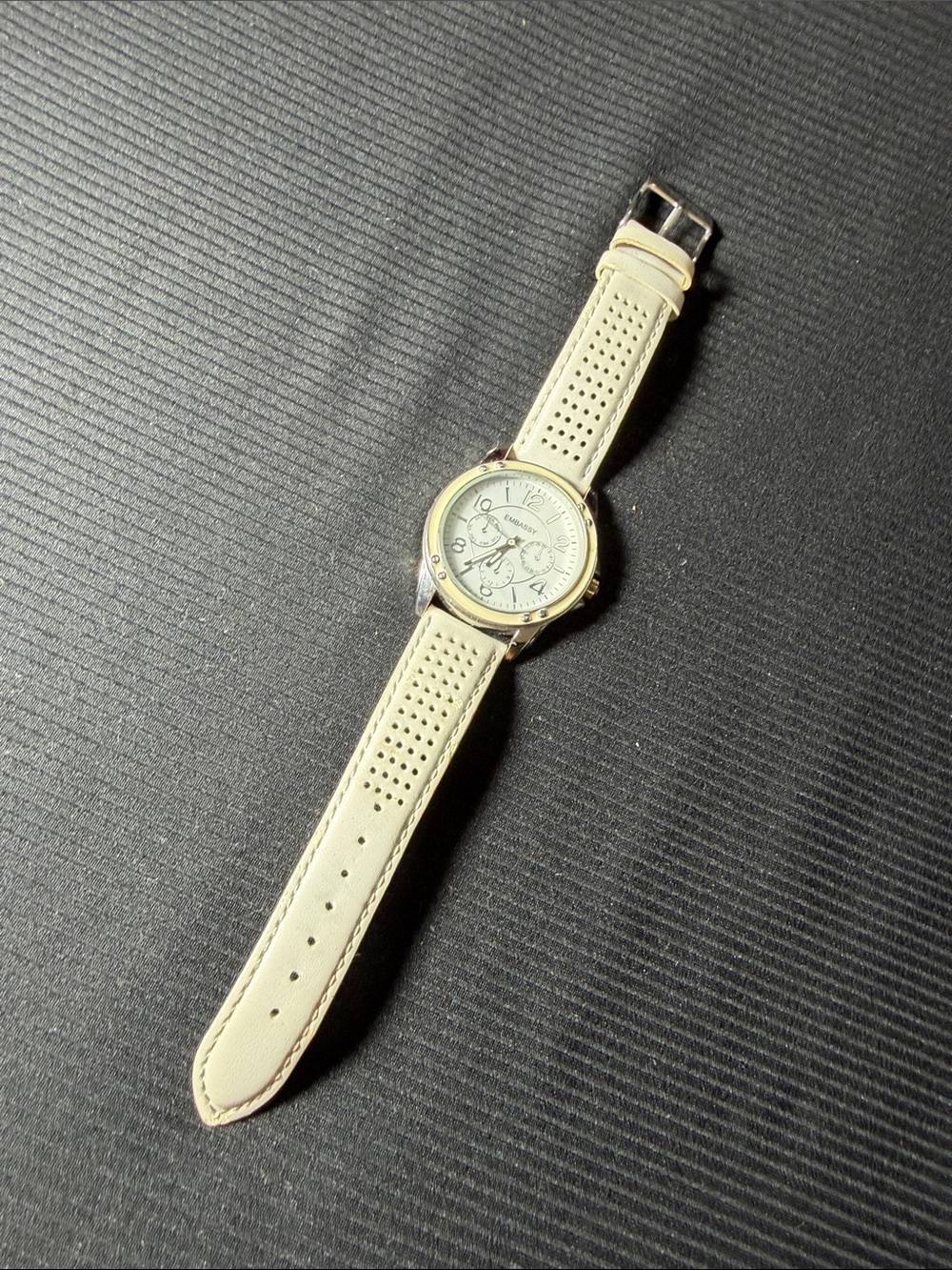 Slim Ivory Women's Leather Strap Watch - Unbranded